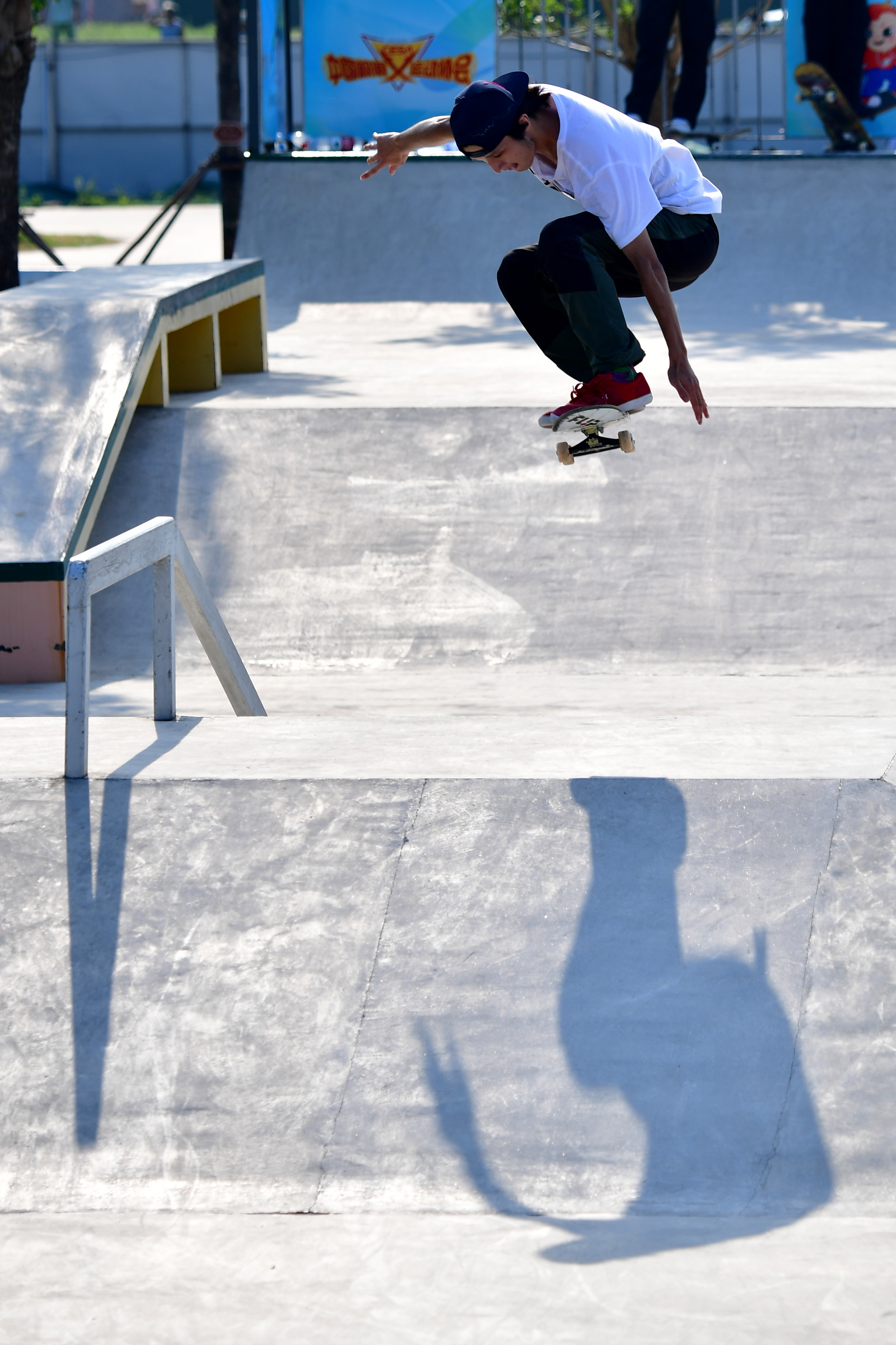 AYX体育官网-包含国际极限滑板大赛，街头风潮的极致展现的词条