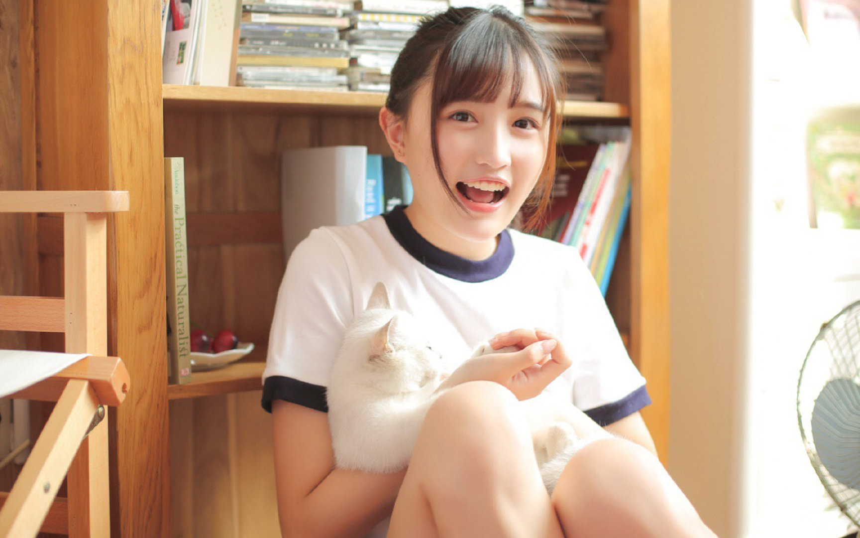 爱游戏平台-西甲推广全民足球运动，助推青少年健康成长，西甲联赛专用足球