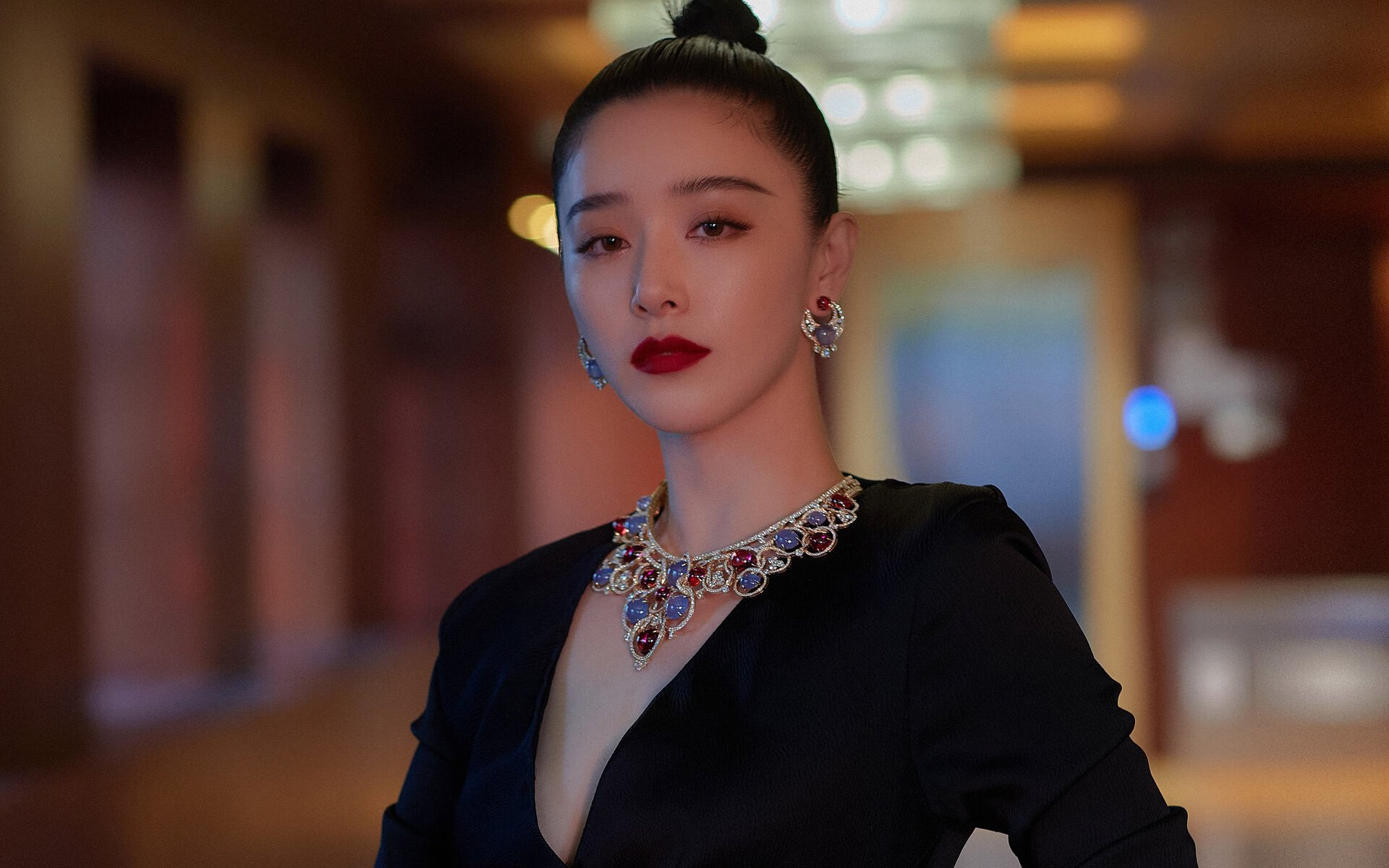 主场强队对战,比赛激烈程度超预期,主场什么