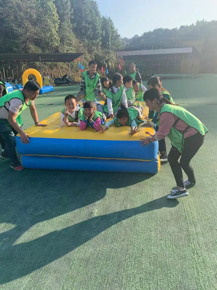 包含爱游戏：冲击纪录：运动员如何突破自我极限的词条